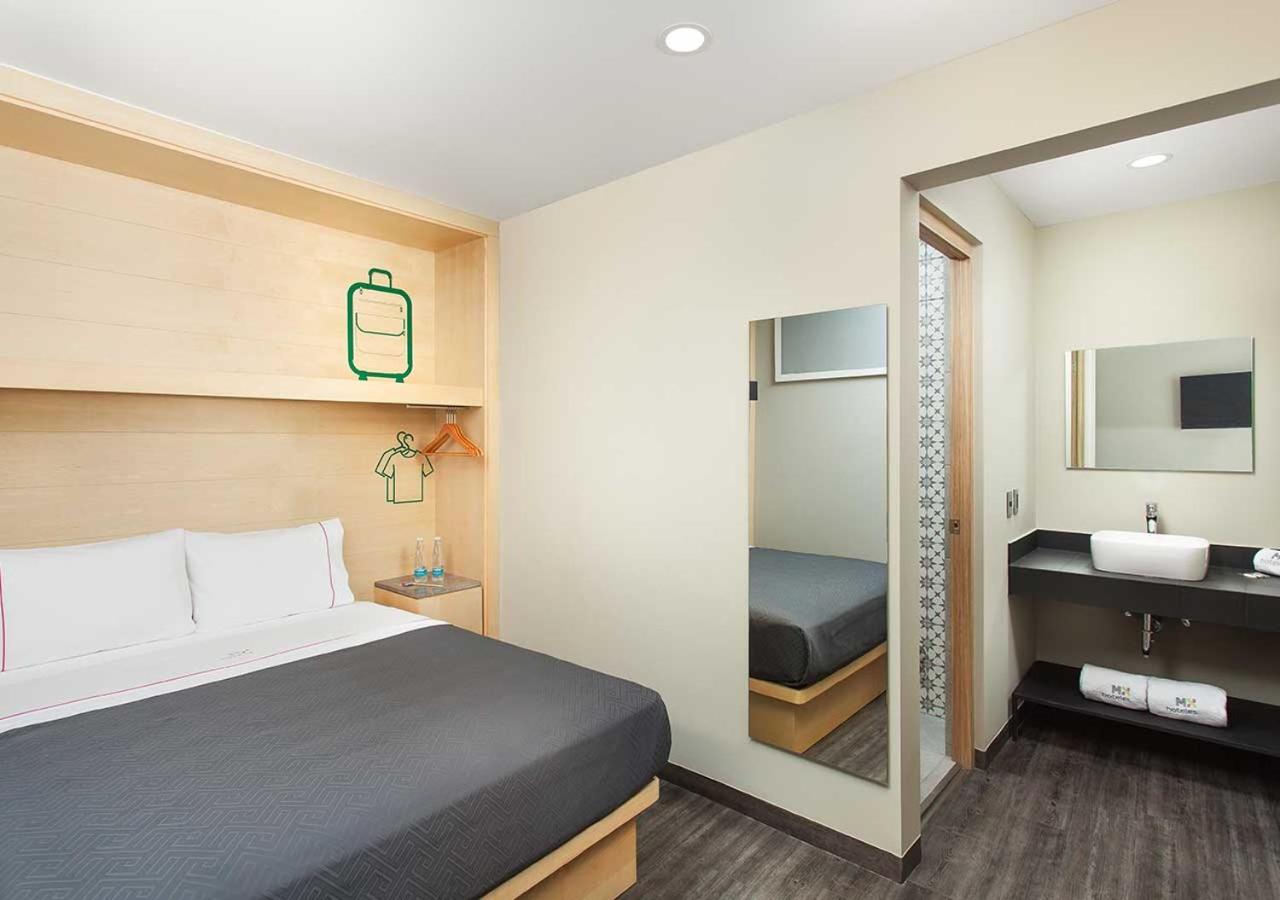 Hotel Mx Zocalo Kota Meksiko Bagian luar foto